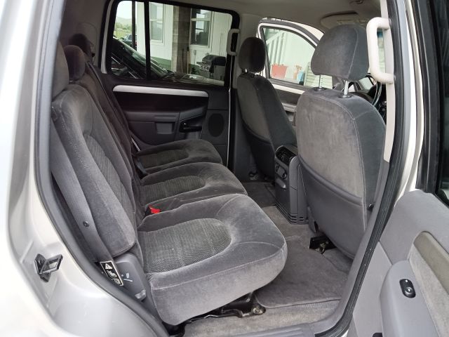 2003 EXPLORER XLT 4X4 (26).jpg